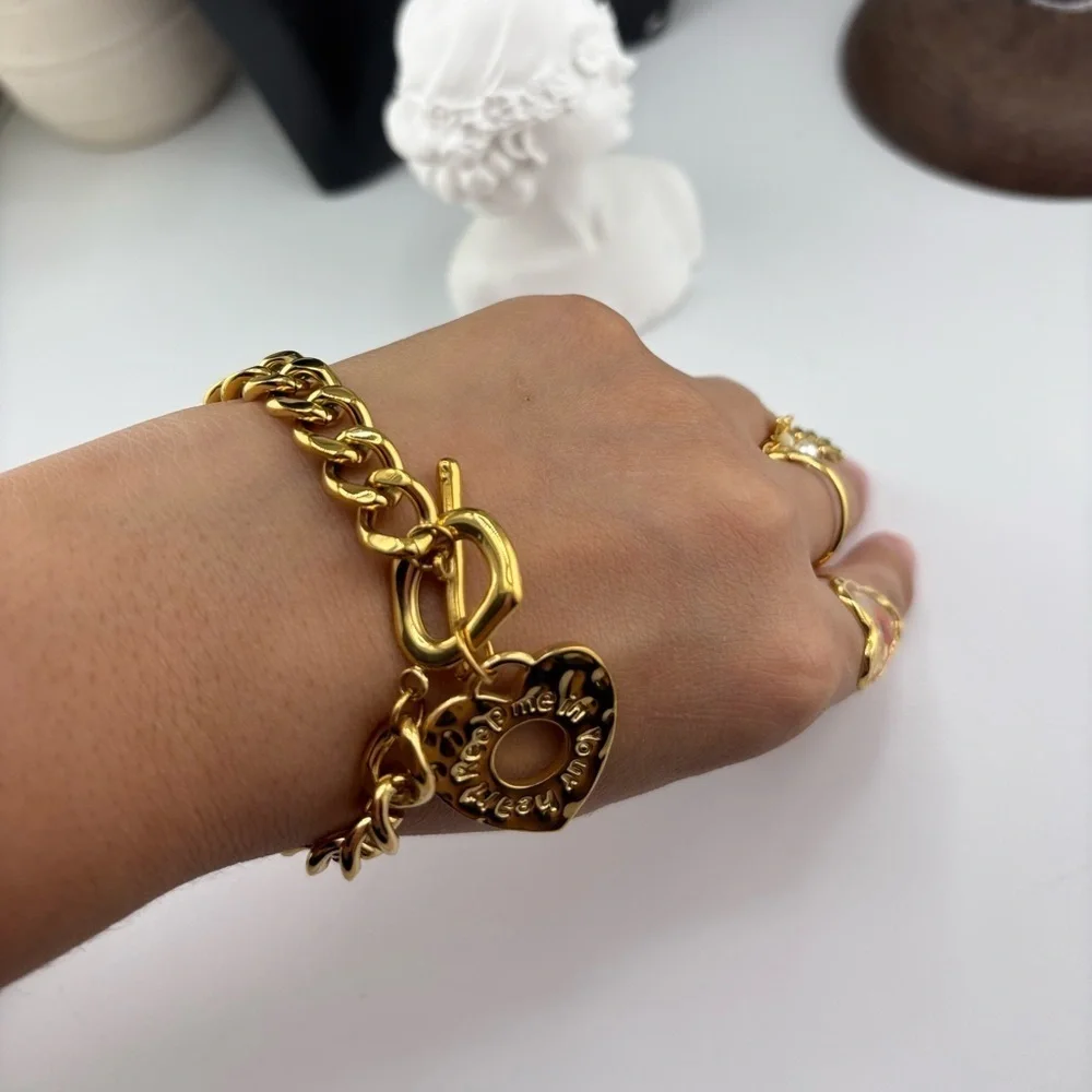 ✨ Gold Heart Charm Chain Bracelet ✨